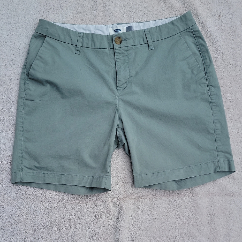 Old Navy Green Bermuda Shorts Casual Cotton Blend